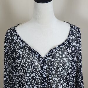 Old Navy Women's Loose Fitting Sheer Black & Cream Floral Print Blouse, Size XL